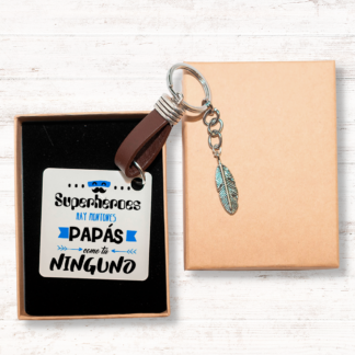 Llavero "Superhéroes hay montones, papás como tú ninguno"
