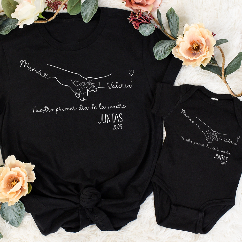 Camiseta y body "Nuestro primer día de la madre junt@s, Manos enlazadas" - Imagen 4