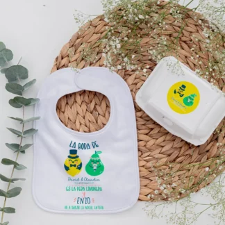 Babero personalizado "Esta boda es la pera limonera"